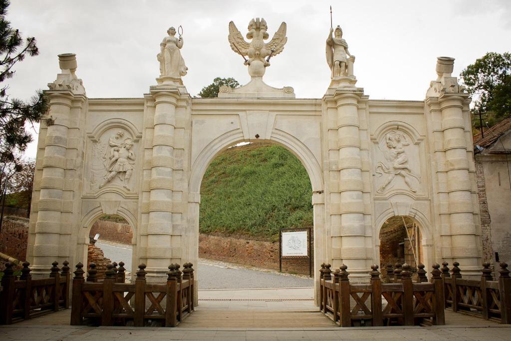Hortenzia Alba Iulia Extérieur photo