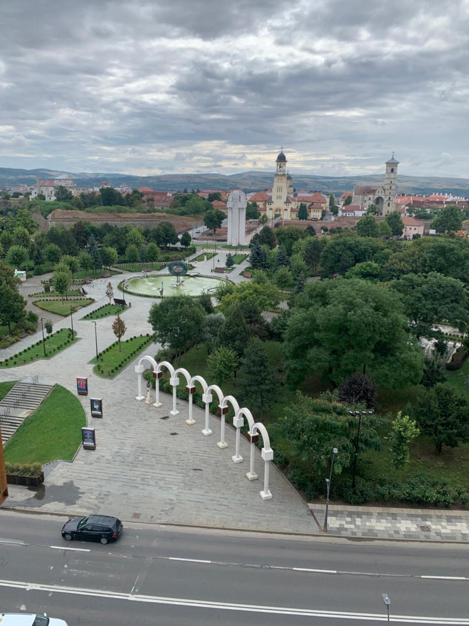 Hortenzia Alba Iulia Extérieur photo
